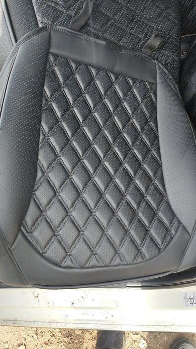 Чехол на низ сиденья автомобиля.