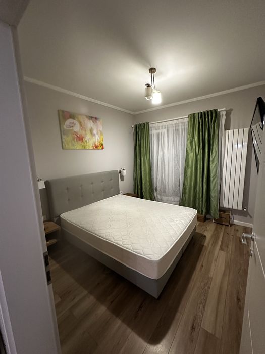 Inchiriez apartament