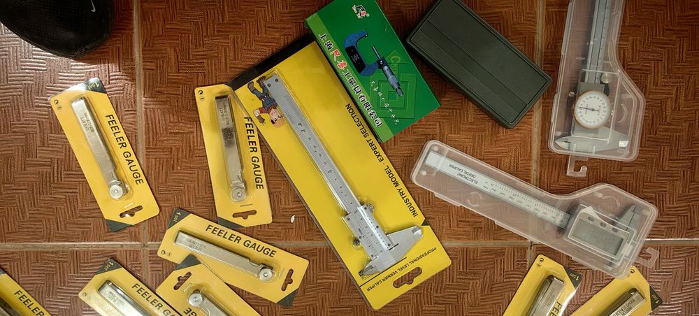 штангенциркули и индикатор