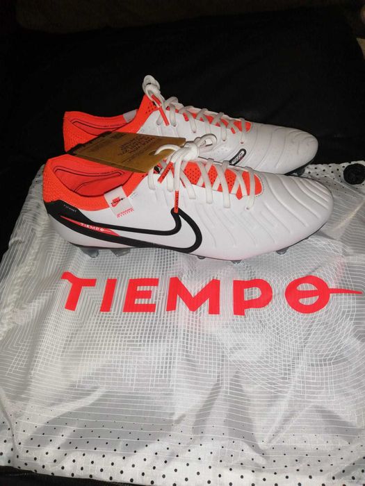 Бутонки Nike Tiempo