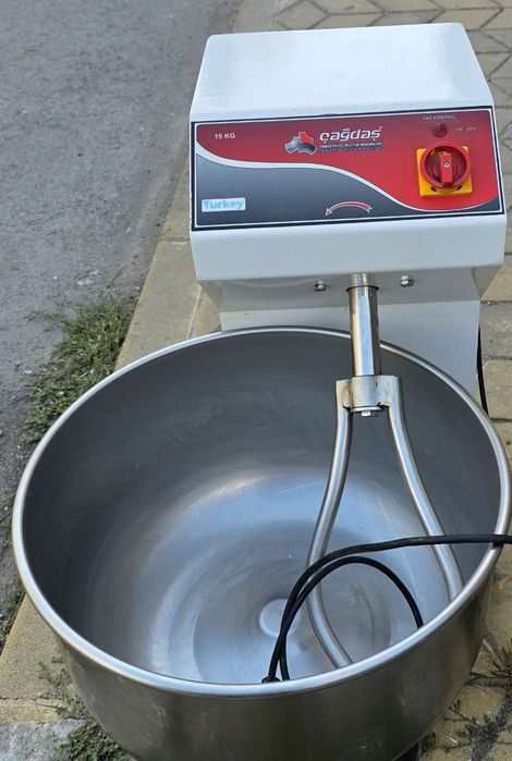 Продавам Тестобъркалка