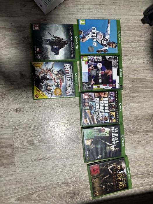 Vand xbox one s de 1tb