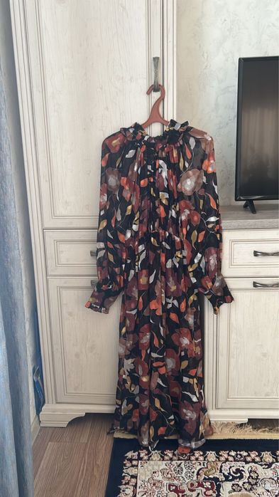 Платья повседневные и нарядные