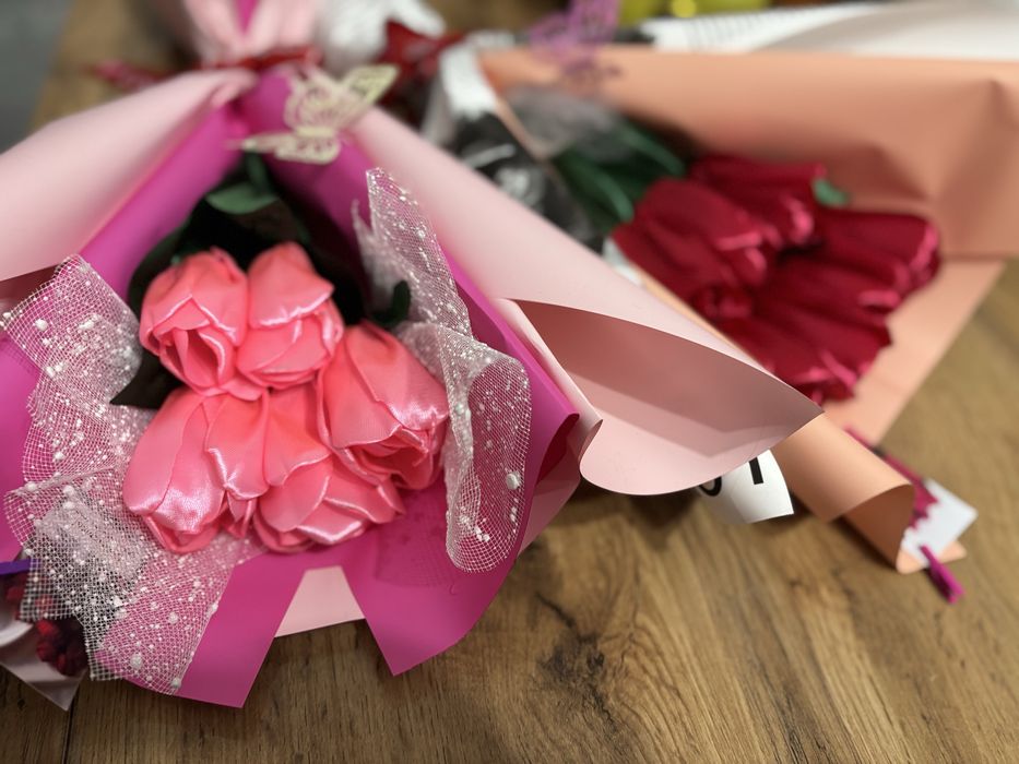 Тюльпаны из атласных лент