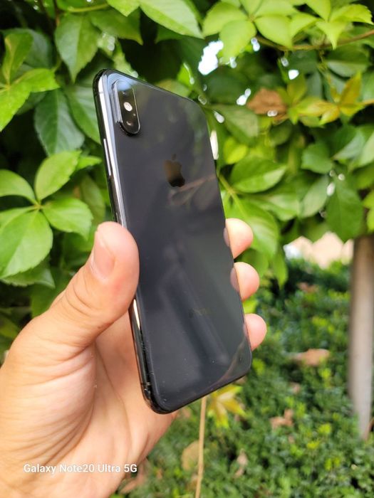 Iphone xs ideal holatda
