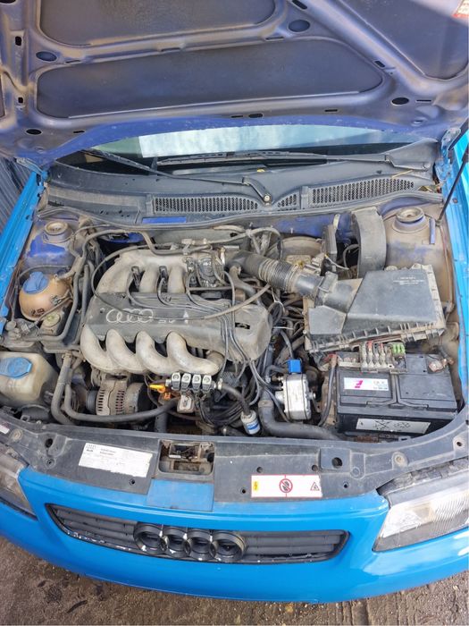 Ауди а3 1.8 само на части