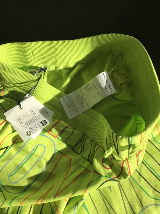 Bermude Love Moschino nou cu eticheta original