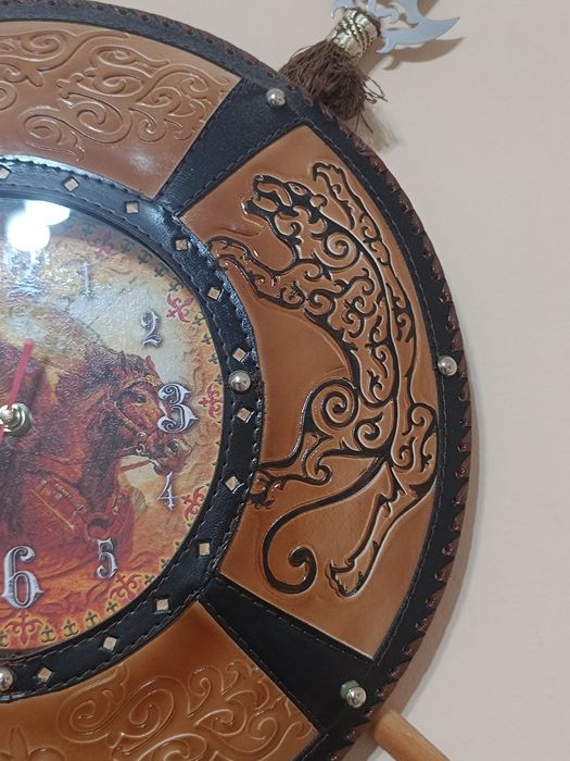 Продам настенные часы ручной работы