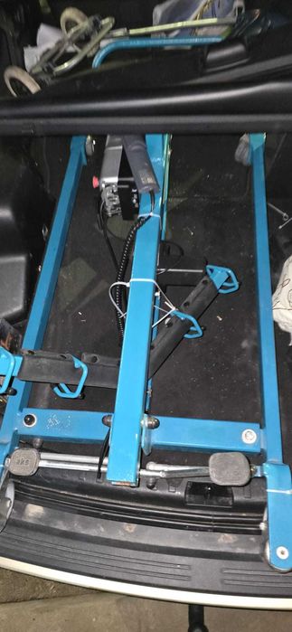 De vanzare elevator electric transfer pacienti,nou.Detalii la nr de tel 0773830107.