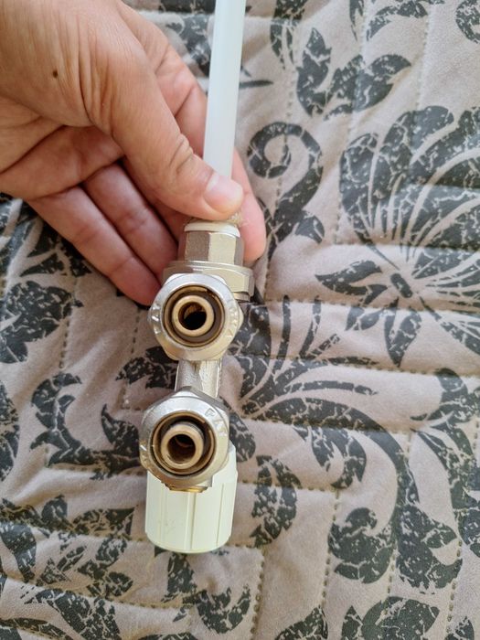 Радиаторен термостатичен кран ICMA четирипътен за адаптор ф16