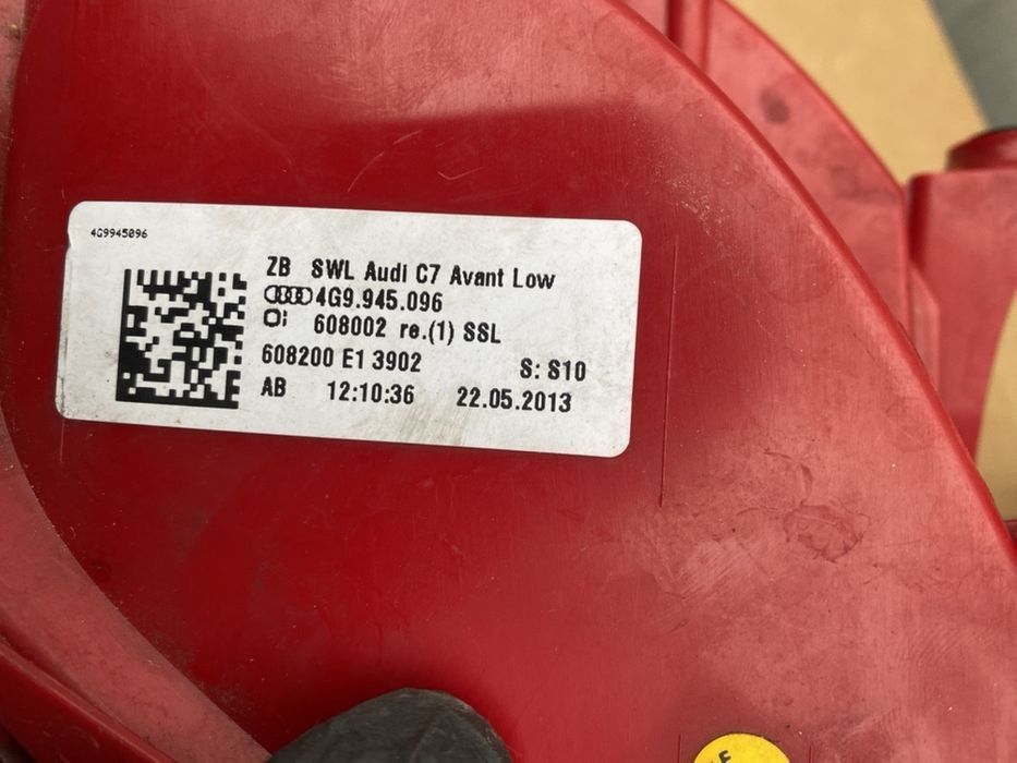 Десен Стоп Audi a6 Avant c7 4g Ауди А6 оригинален 4g9945096