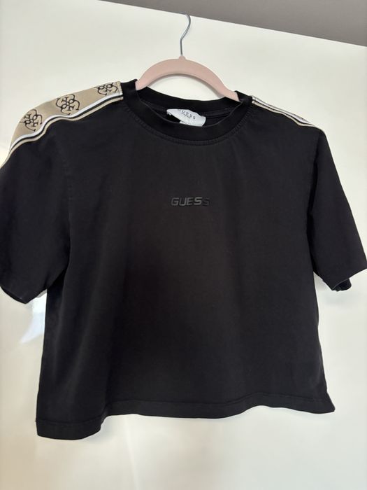 Тениска Guess, М размер