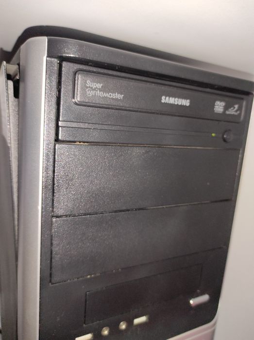 Vând unitate și monitor