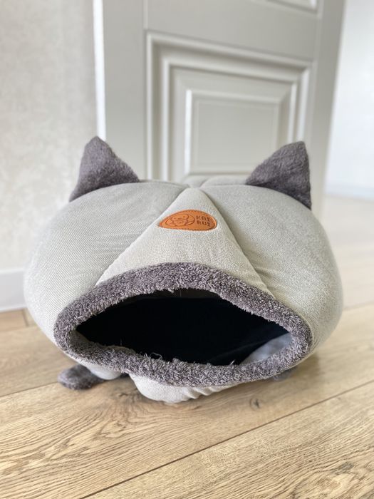 Лежанка для кошек