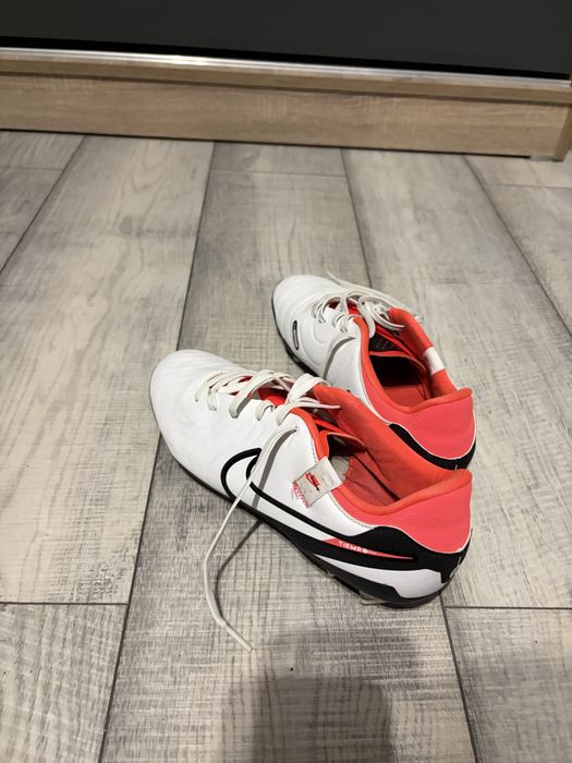 Бутонки nike tiempo