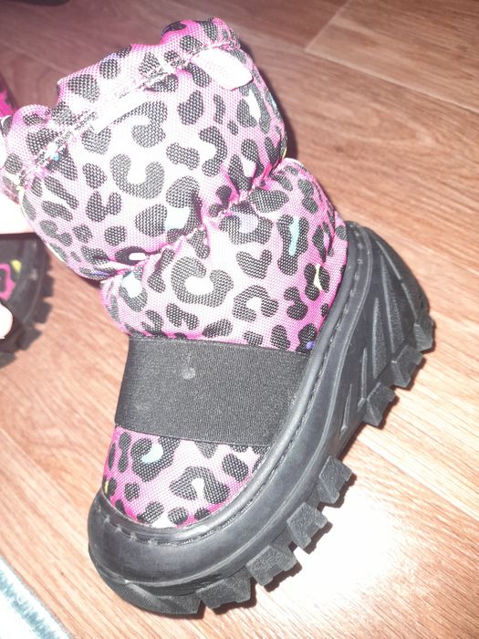 Продам детский обувь