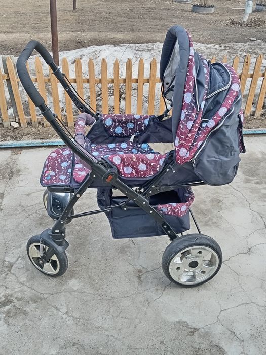 Детская коляска.