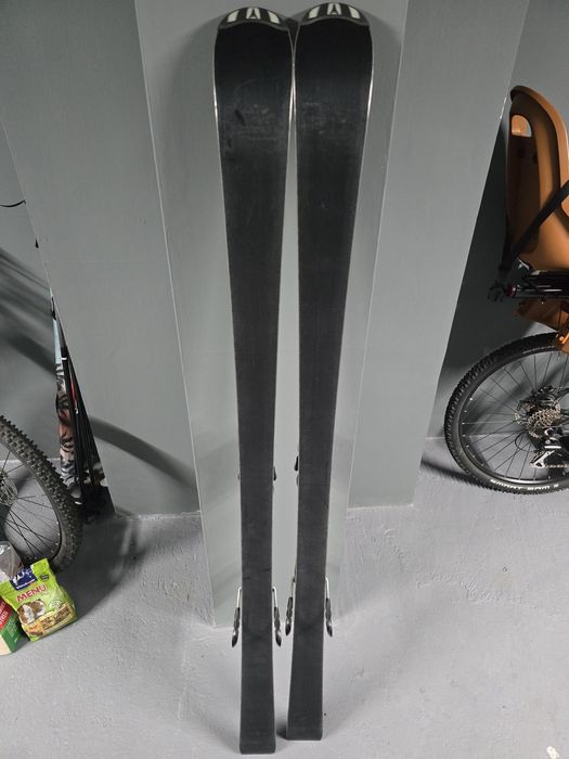 Schiuri / ski stare foarte buna