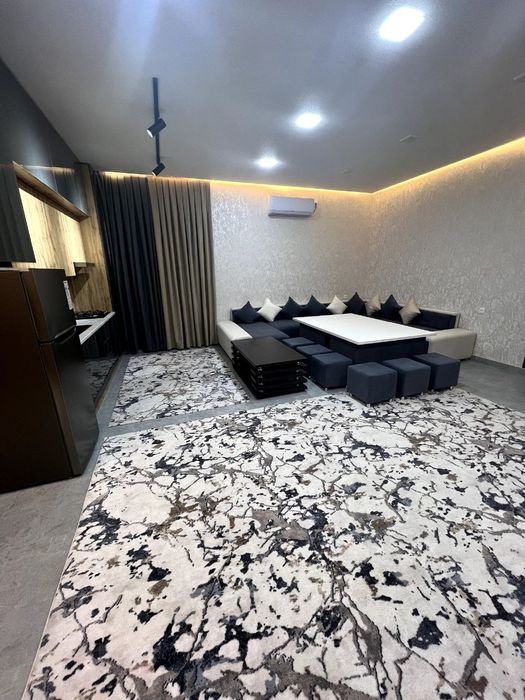 Дача 22 бочкани олдида.