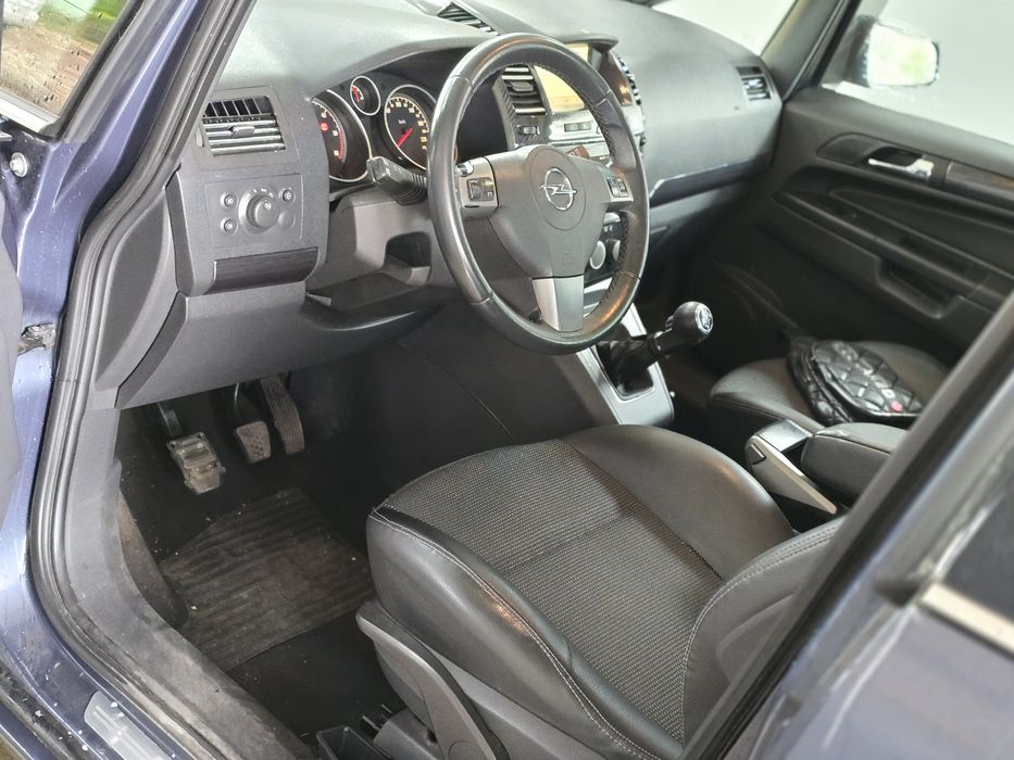 Opel Zafira 1.9CDTI 120ps Cosmo