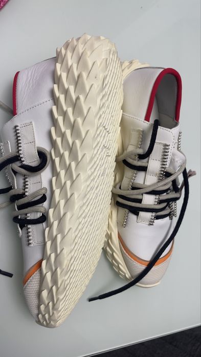 Vand Giuseppe Zanotti Urchin