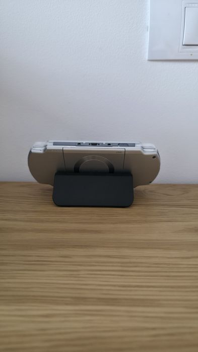 Sony PSP 2000, Modat, 550 jocuri, consola 9 în 1,  gata de joacă