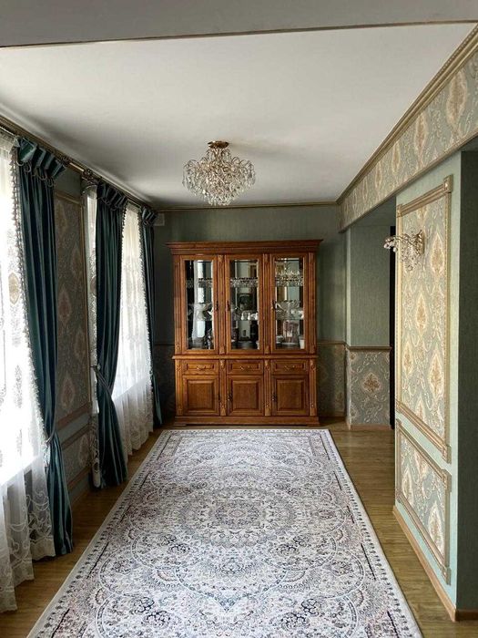 Продам 6 комнатный Дом Аян империя