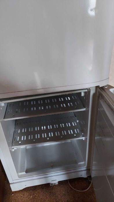 Холодильник Hotpoint