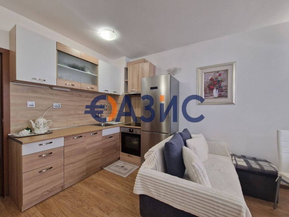 Продава се Тристаен апартамент в к.к. Слънчев бряг - 61 кв.м за 902 €/кв.м - Снимка #4