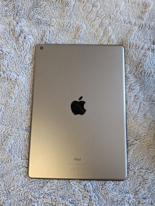 iPad Gen7  32Gb cu cablu