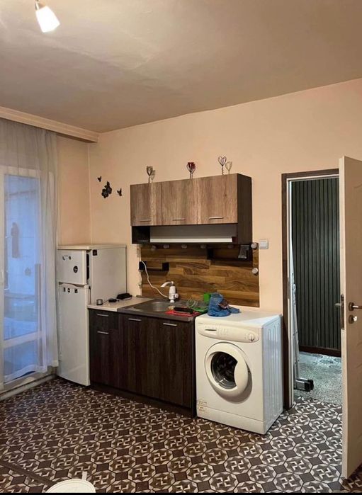 Дава се под наем Двустаен апартамент в Пловдив, Христо Смирненски - 68 кв.м за 306 € - Снимка #2