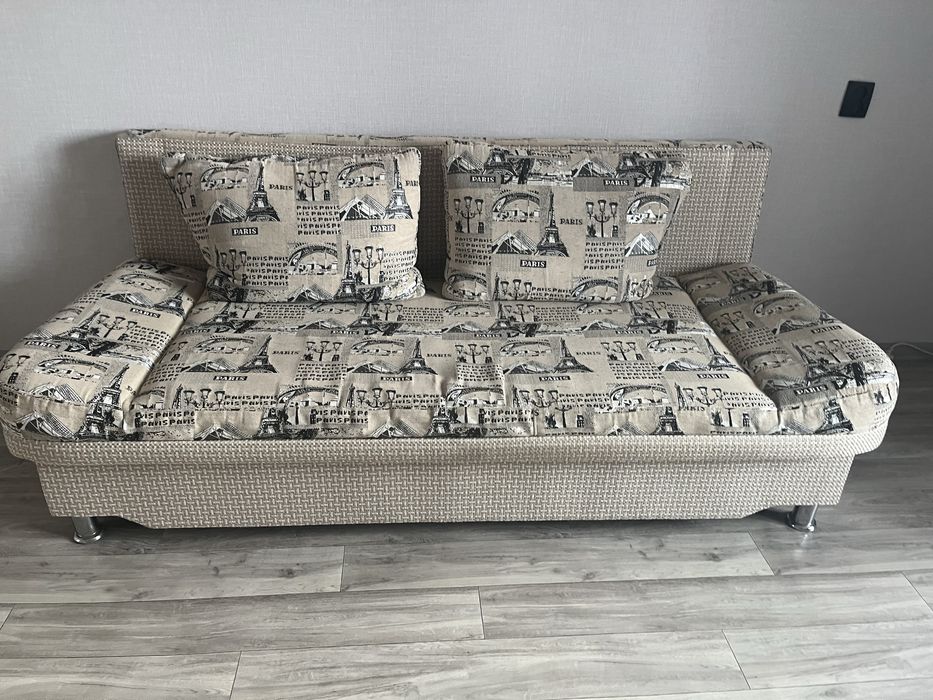 Продам диван в отличном состоянии