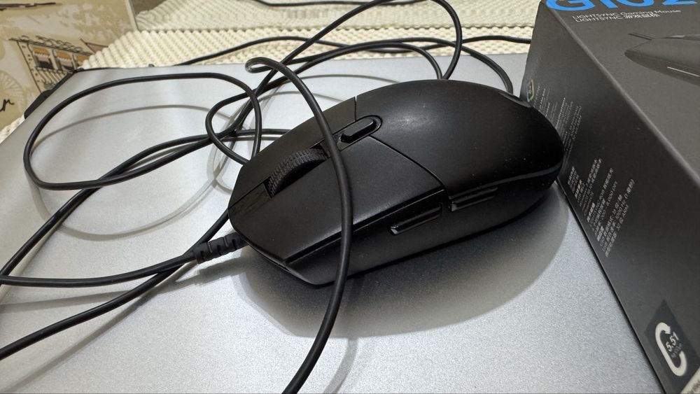 Logitech G102 LIGHTSYNC Gaming Mouse
