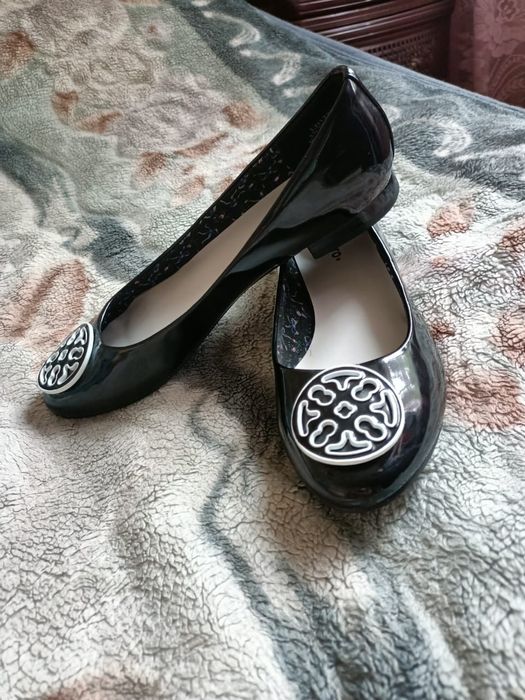 Продам новые балетки