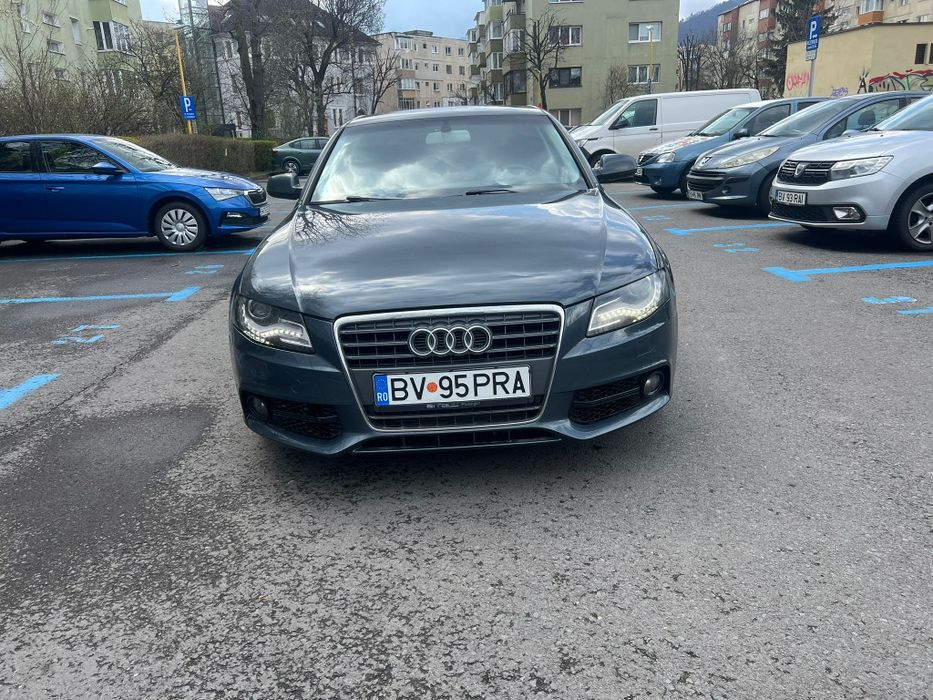 Audi A4 B8 automata 2.0 tfsi +jante aliaj vara /iarna

Motorizare 2.0 TFSI

Cutie Automata multitronic 8+1

Km: 250.000

Climatronic
Senzori de ploaie