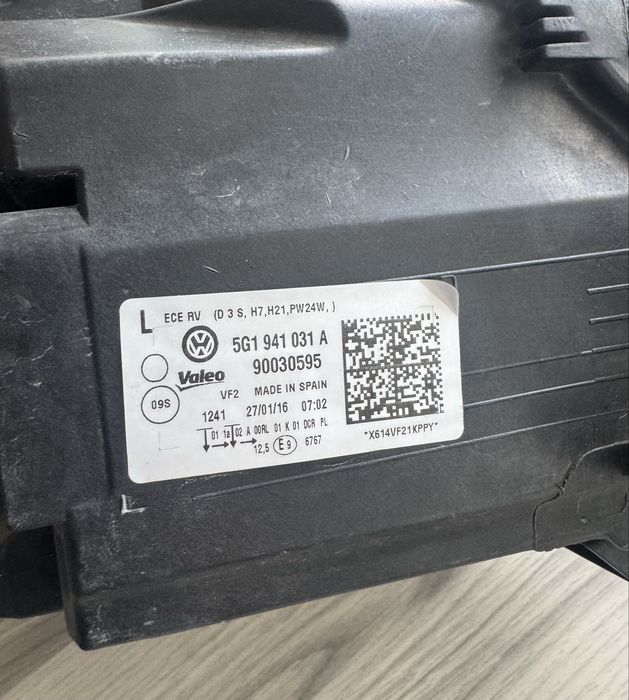 Vând far stânga Bi-Xenon OEM VW Golf 7 GTI (2012-2016) - Cod 5G1941031A
