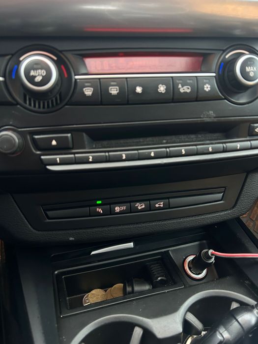 BMW X5 X-DRIVE.   3.0 x- drive