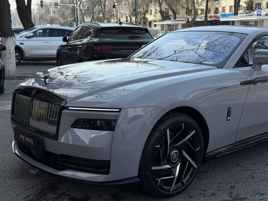 Rolls Royse Spectre Black Badge