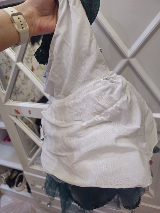 Продам нарядное детское платье