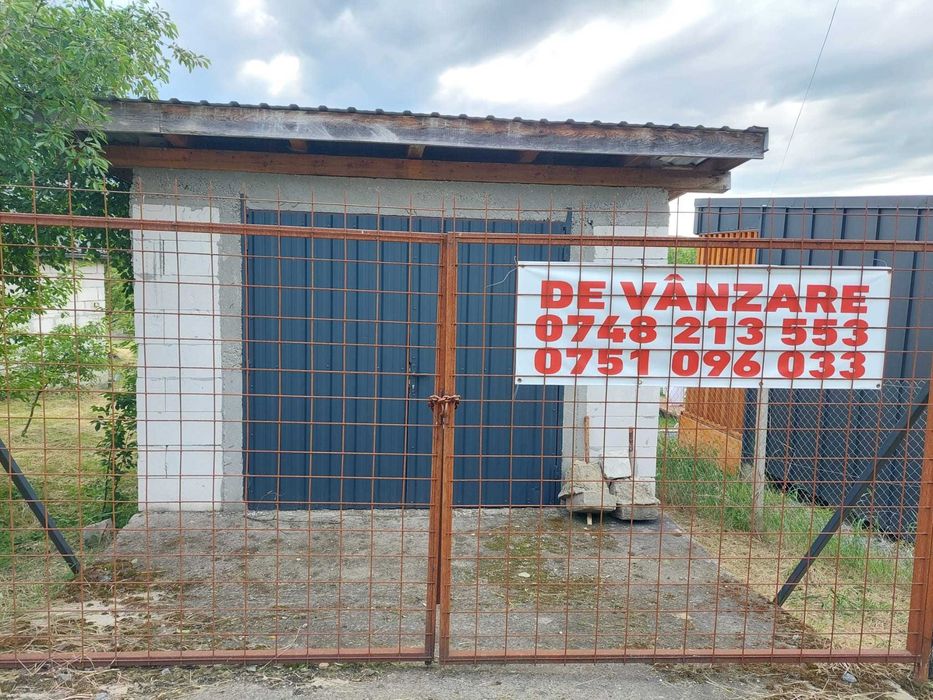 Casă la lac în Câmpenești, cu 800 mp teren