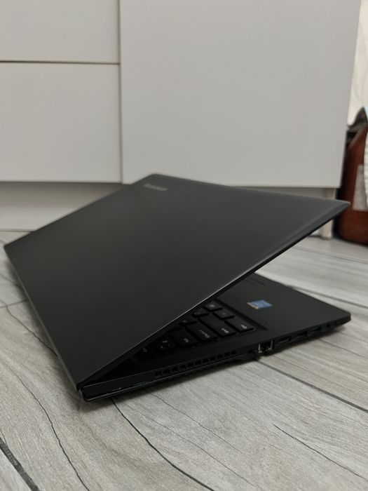 Ноутбук Lenovo i5
