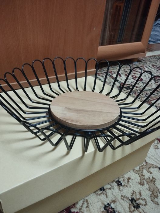 Продам фруктовницу