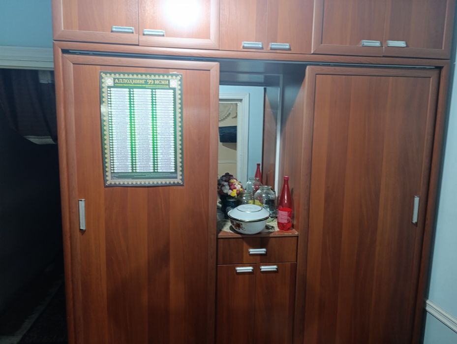 Bezmakler Chorsuda srochno  kvartiraga kvartirant qizlar olinadi.