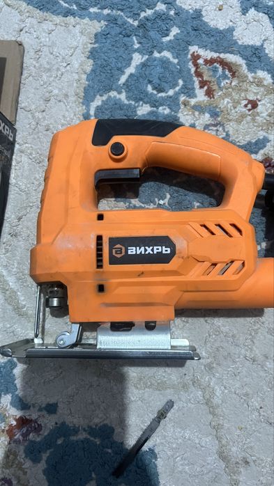 Родается электрический лобзик