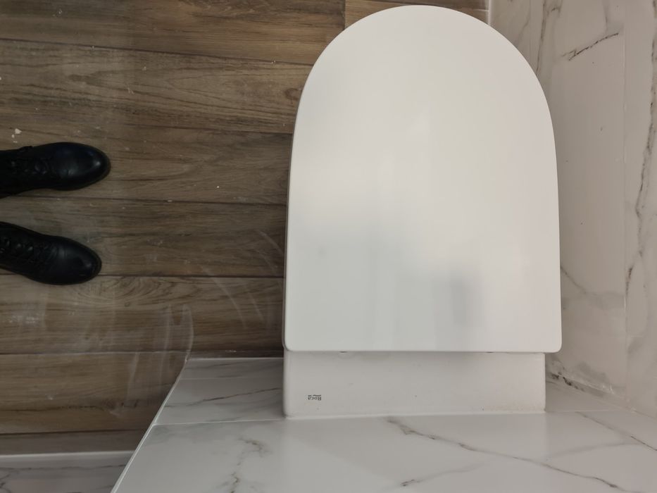 Тоалетна Roca One Rimless + Roca Ona Supralit