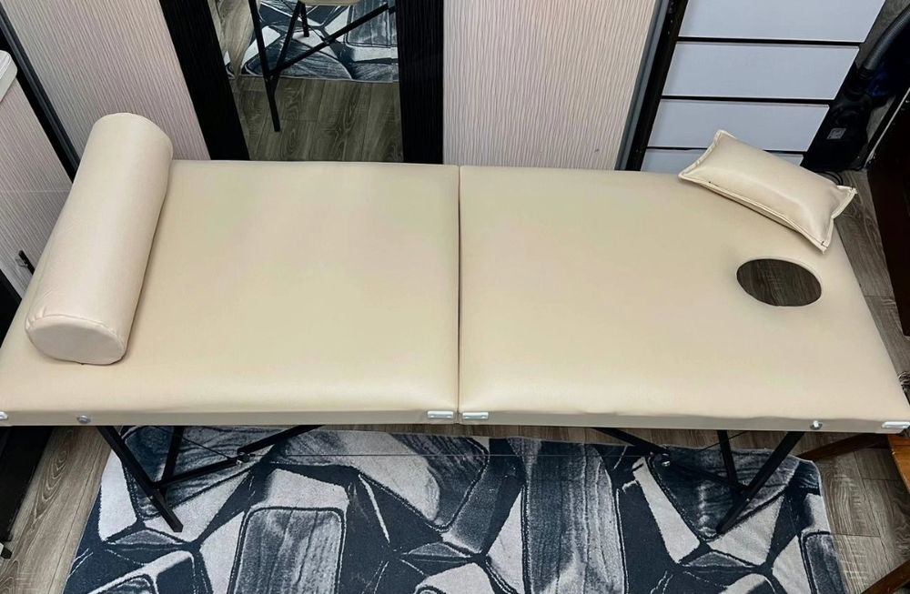 Кушетка для массажа и косметологии