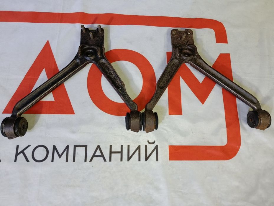 Продам Рычаги Ауди 80