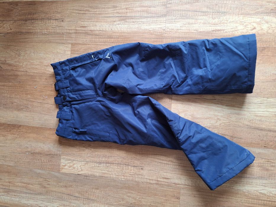 Pantaloni de schi, nou nouți, mărimea 140