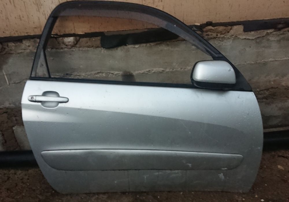 Запчасти на тойота Раф-4