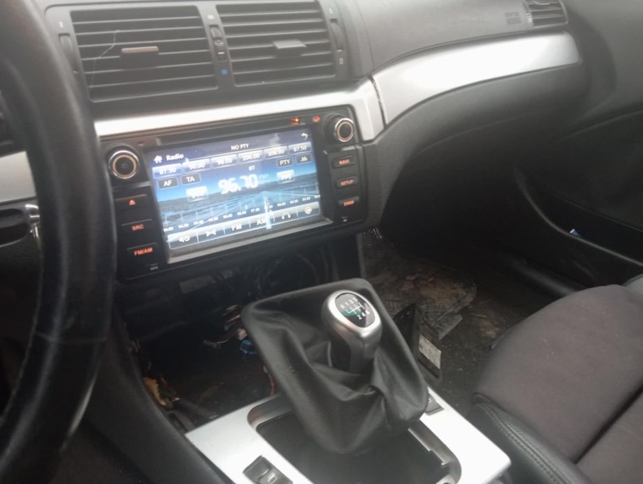 Продавам BMW E46 2.0 136 На Части